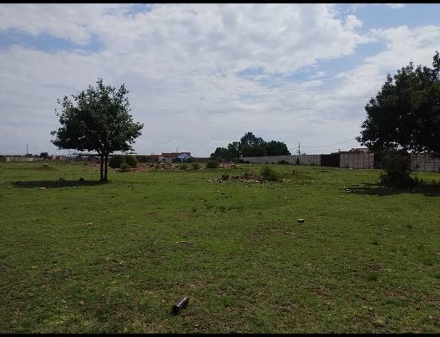 20,206M² VACANT LAND FOR SALE IN ROODS GARDENS